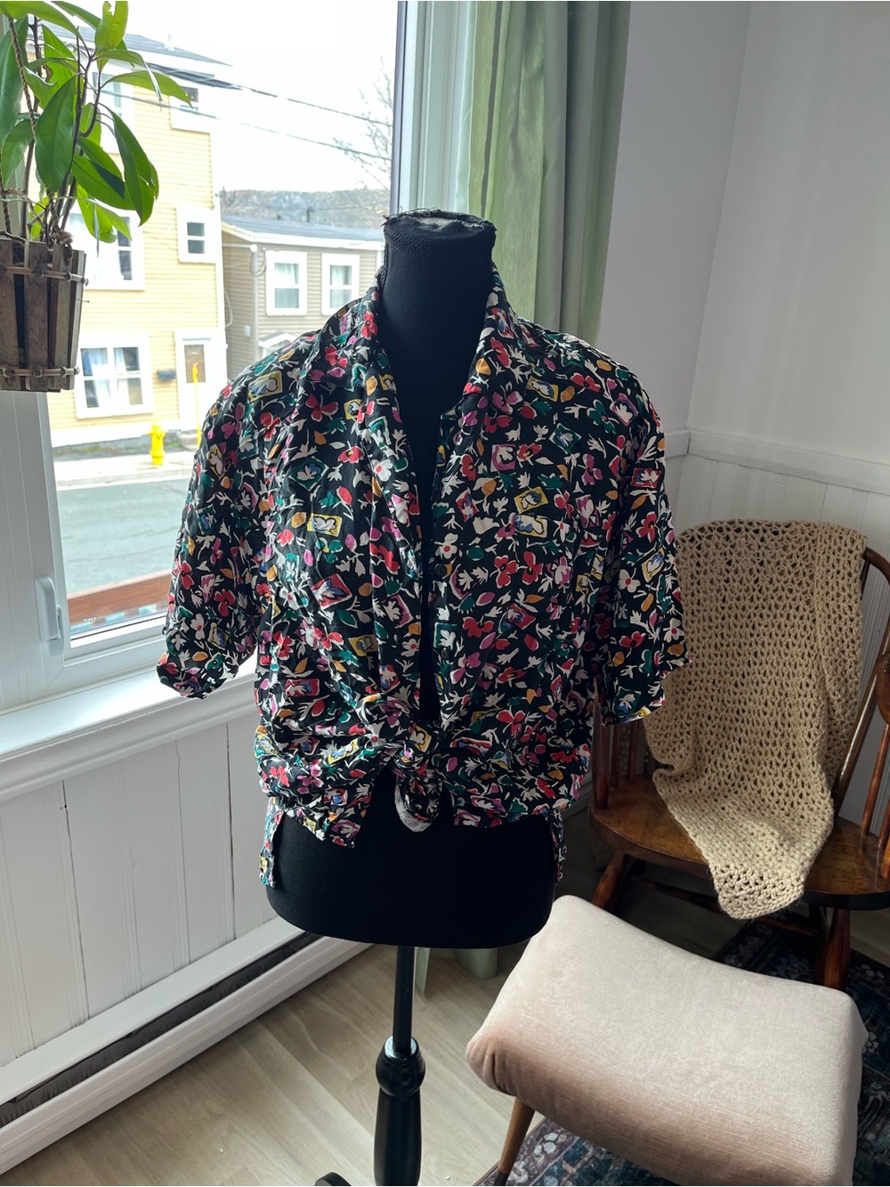 Vintage Floral Short-Sleeve Button Shirt 100% silk